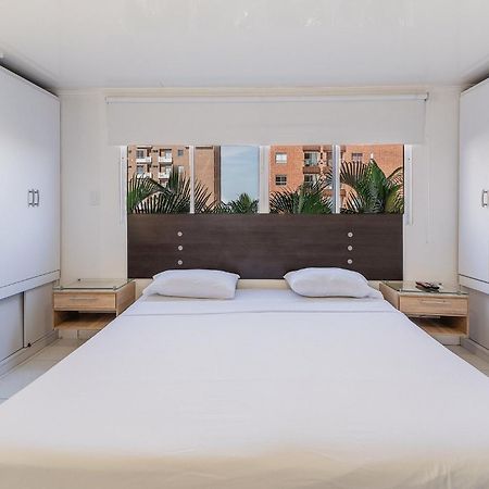 Villa Santos Apartaestudios Баранкила Екстериор снимка
