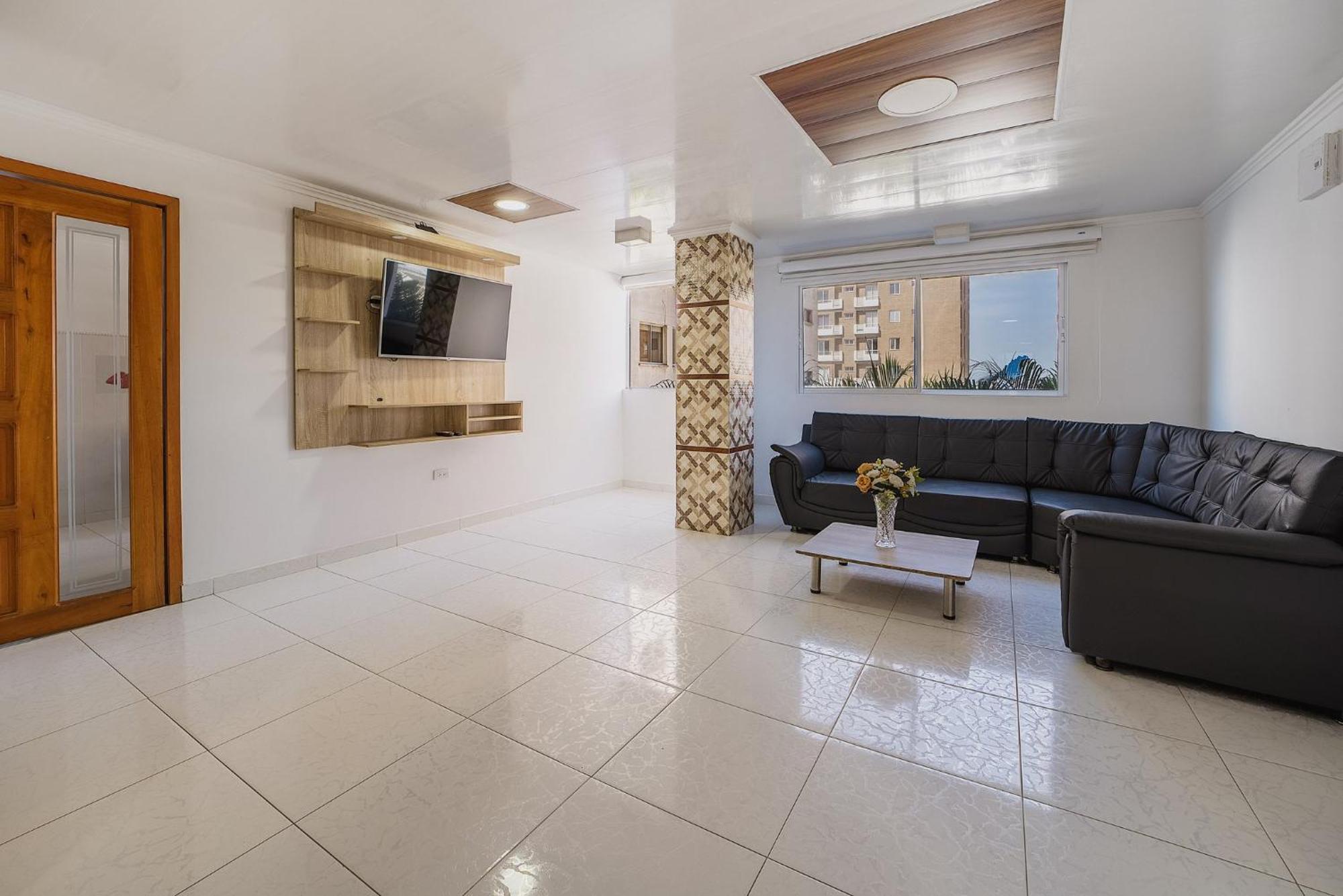 Villa Santos Apartaestudios Баранкила Екстериор снимка