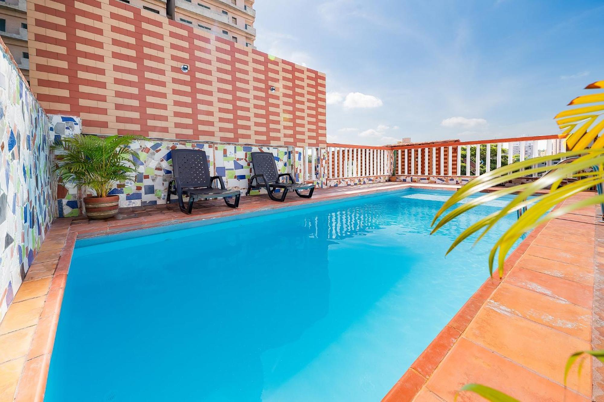 Villa Santos Apartaestudios Баранкила Екстериор снимка