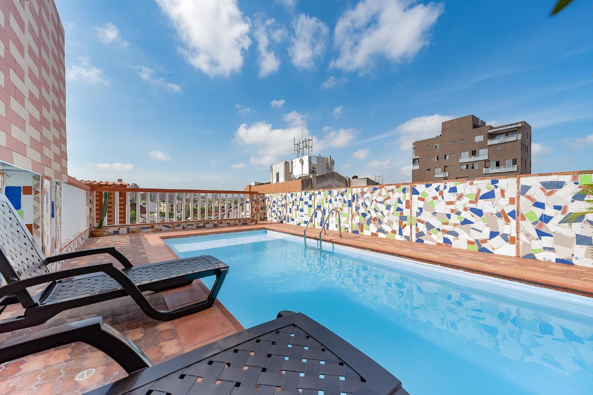 Villa Santos Apartaestudios Баранкила Екстериор снимка