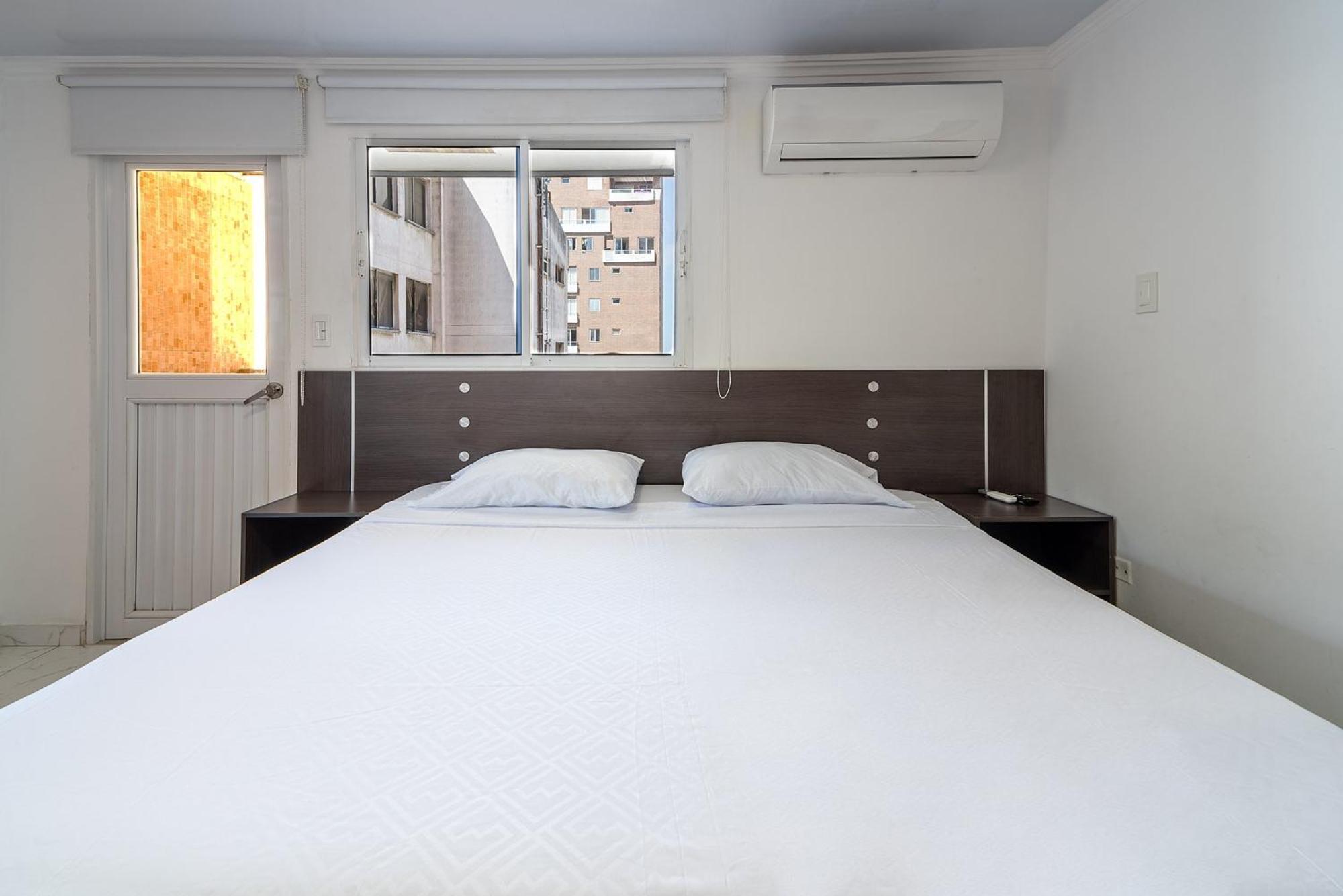 Villa Santos Apartaestudios Баранкила Екстериор снимка